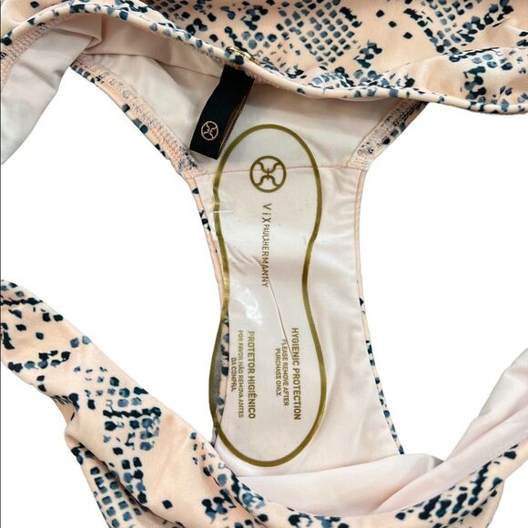 VIX PAULA HERMANNY Bikini - Picture 4 of 8